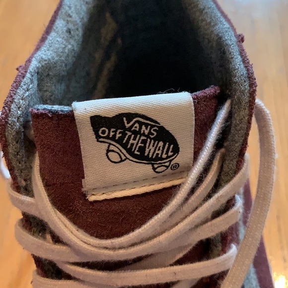 Vans high top maroon sneakers - Picture 5 of 6